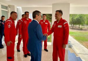 Foreign Minister Ertuğruloğlu receives Turkish Stars | Turkish Republic of Northern Cyprus