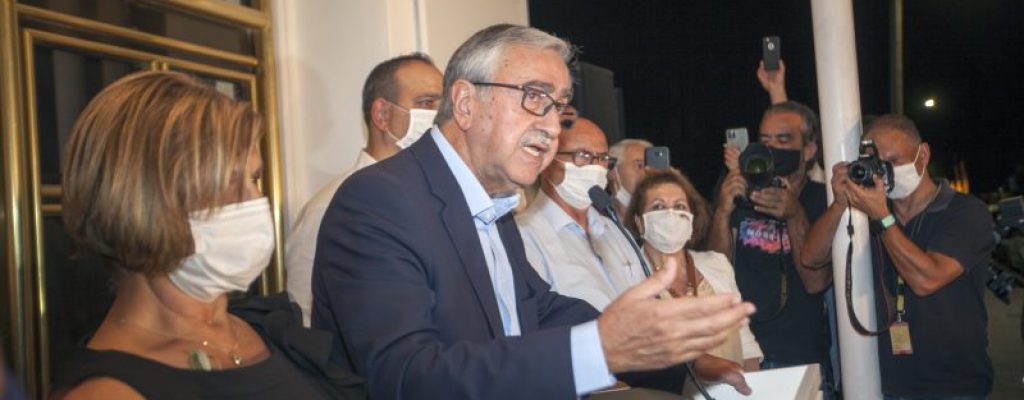 Turkish Cypriots vote for new leader amid east Med tensions