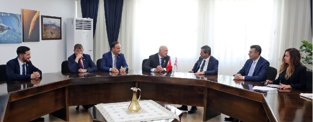 Minister Ertuğruloğlu meets with MP Smith | Turkish Republic of Northern Cyprus