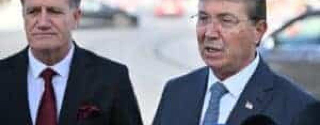 homecyprusn1public_htmlwp-contentuploads202404localimagesTransport-Minister-Erhan-Arikli-PM-Unal-Ustel-300x170.jpg6629dcf11af3d.jpg